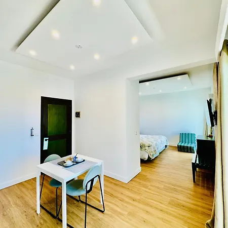 בית הארחה Vale Mar Guest