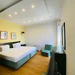 Vale Mar Guest