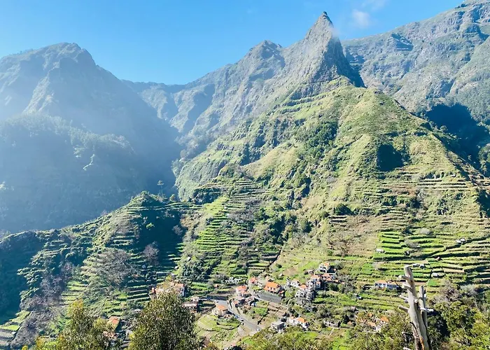 Vale Mar Guest Гостевой дом Рибейра-Брава